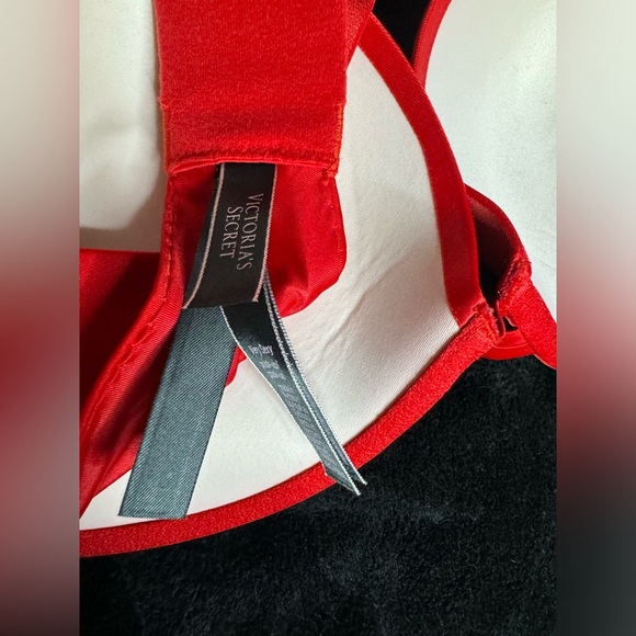 Victoria’ Secret Bra - Picture 4 of 8